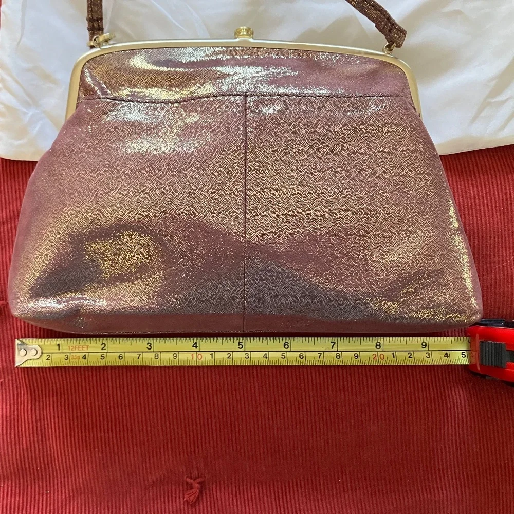 Hobo Lana crossbody bag - Picture 9 of 11